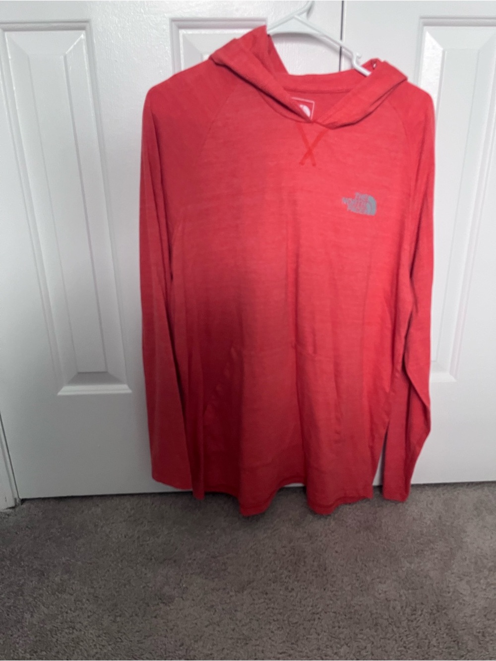 The North Face Men’s Large Long sleeve shirt lightweight with hood/hoodie